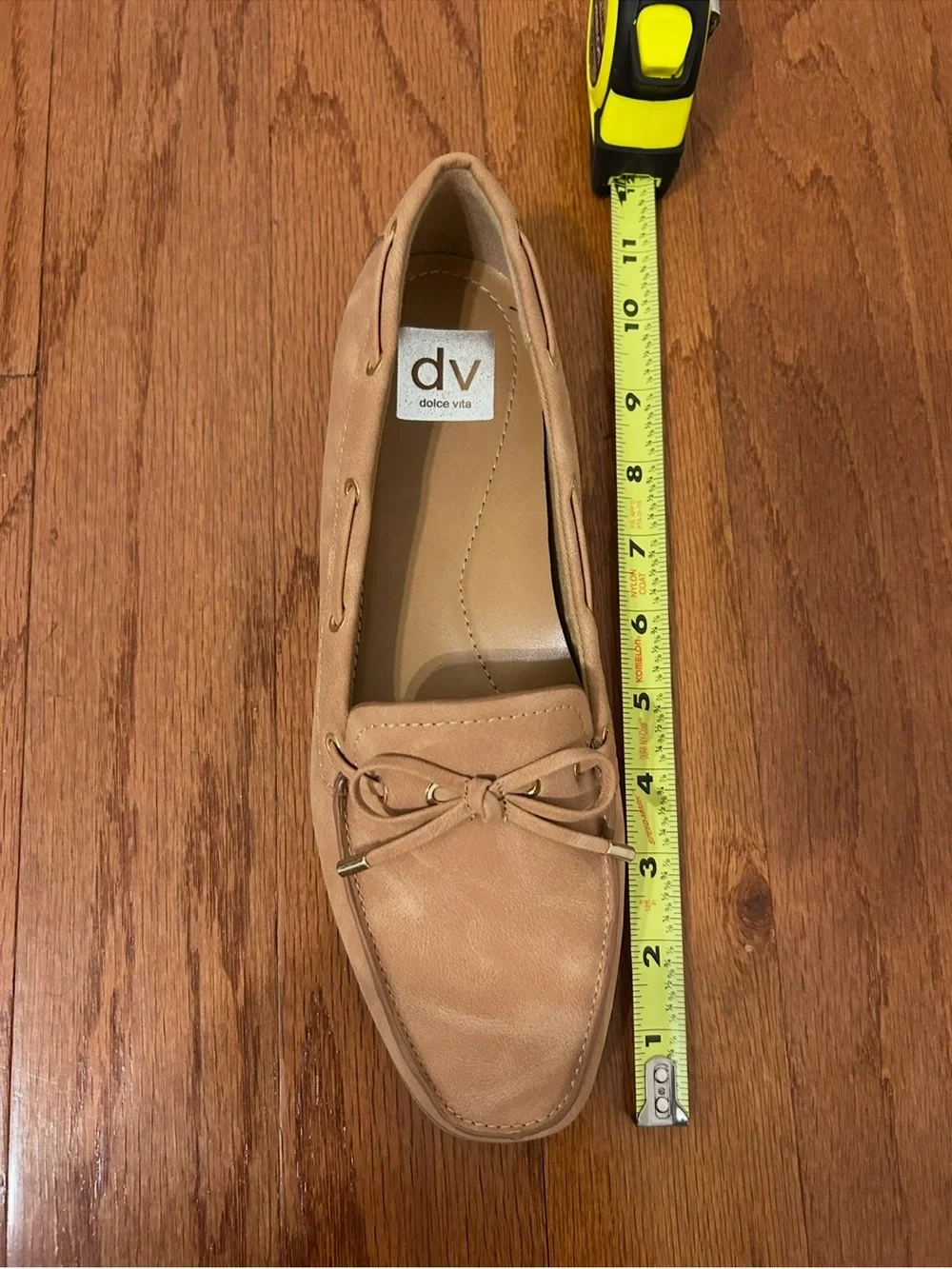 Dolce Vita Modern Tan Driving Loafers Women's Size 9 Bow Slip-On Minimalist